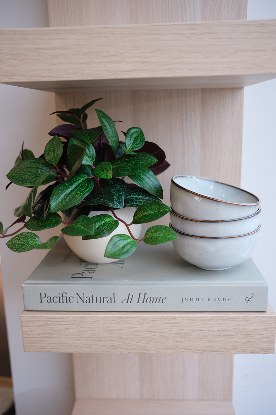 Gallery item name